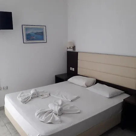 Petrakis & Apartment Hanioti